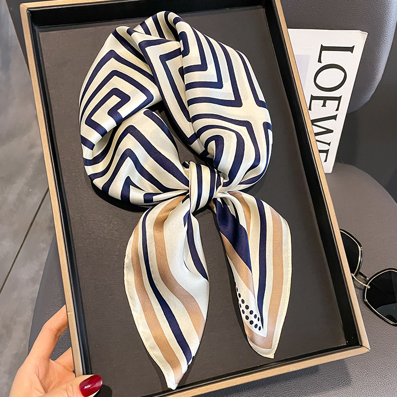 Luxury Brand Neckerchief Sprin - đánh giá và giá Wrist Wraps